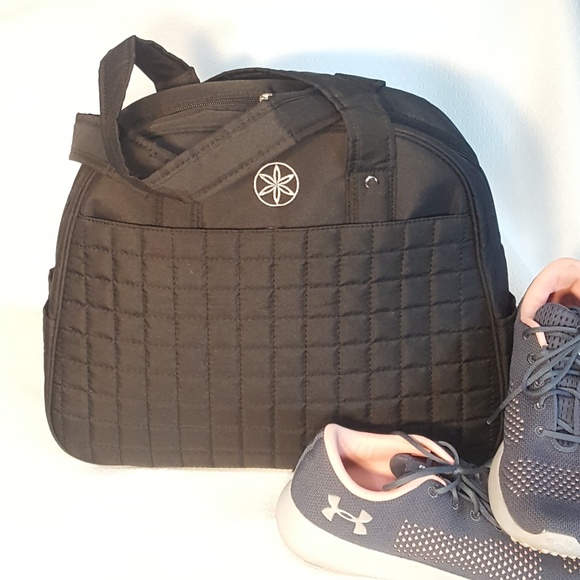 GAIAM Handbags - Gaiam Yoga Mat Gym Bag Tote Black